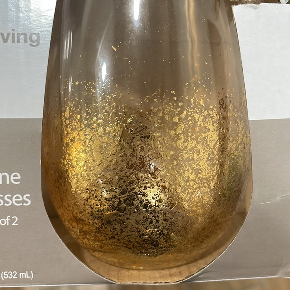 Wine glasses - Picture 2 of 3